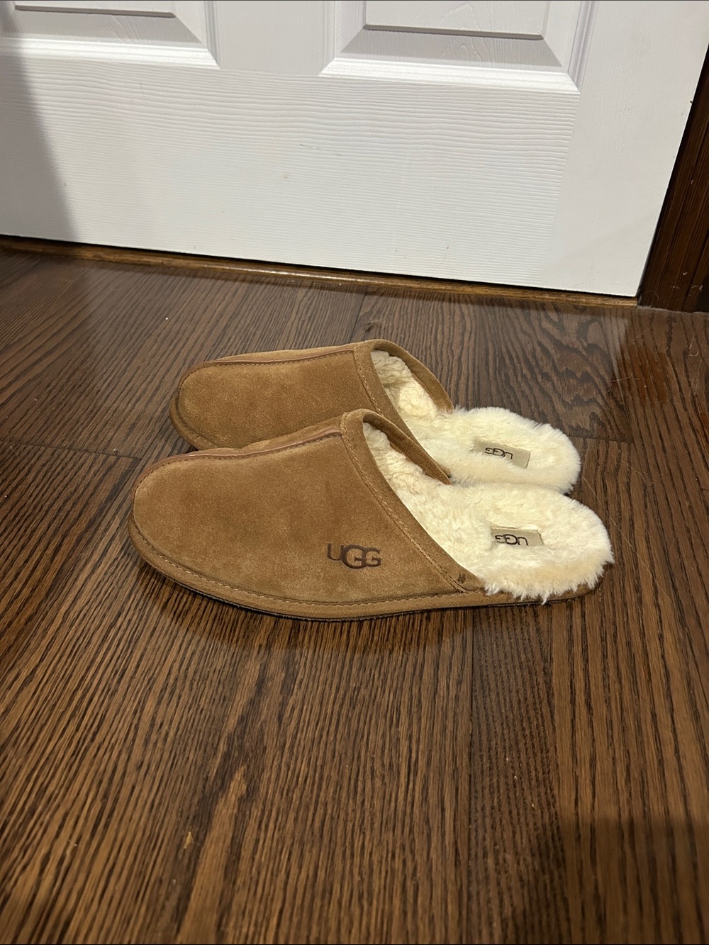 UGG Men's Chestnut Suede Shearling Lined Slippers scuff slipper shoes 11